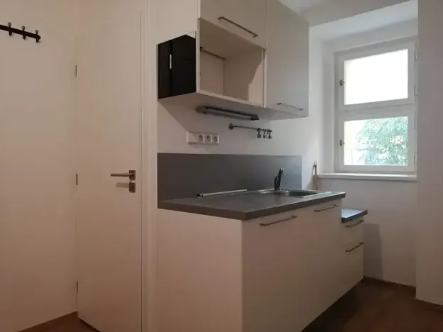 Pronájem bytu 2+1, Praha - Žižkov, Roháčova, 67 m2