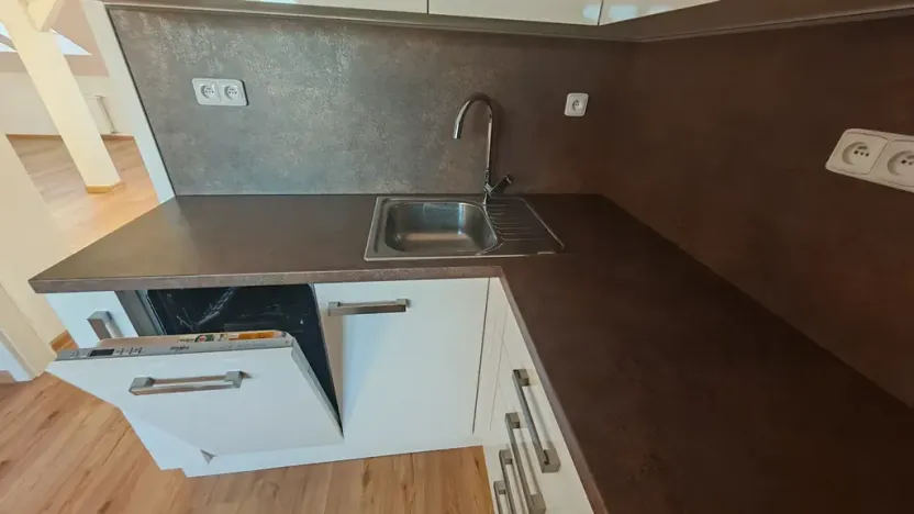Pronájem bytu 1+1, Praha - Nové Město, Růžová, 56 m2