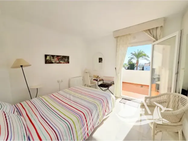 Prodej bytu 4+kk, Manilva, Španělsko, 92 m2