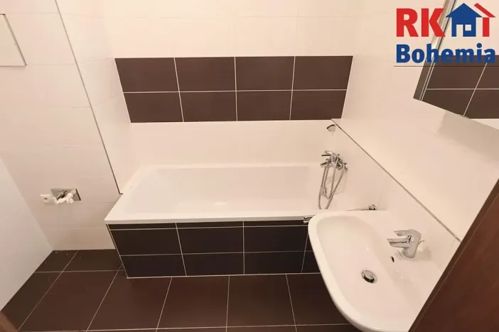 Prodej bytu 2+kk, Praha - Háje, Jurkovičova, 62 m2