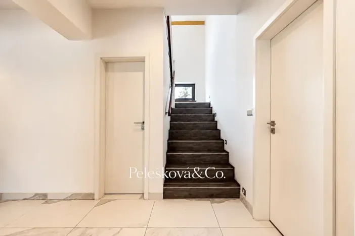 Prodej rodinného domu, Tuchoměřice, Polní, 383 m2