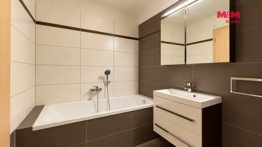 Pronájem bytu 4+kk, Olomouc - Hodolany, Nezvalova, 117 m2