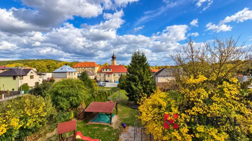 Prodej zemědělského objektu, Trhanov, 2380 m2