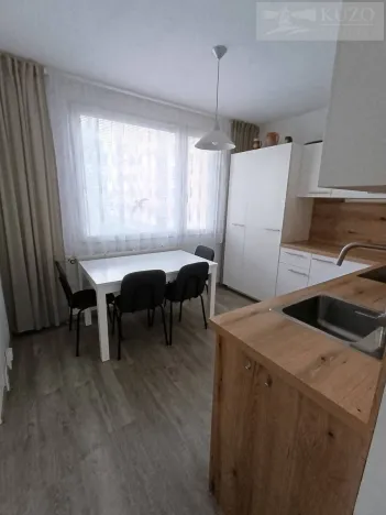 Prodej bytu 3+1, Rokycany, Horákova, 76 m2