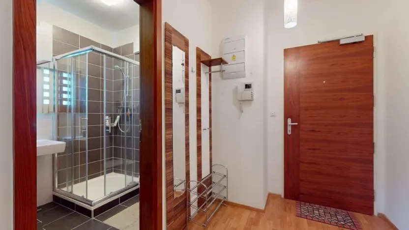 Prodej bytu 2+kk, Karlovy Vary, Libušina, 88 m2