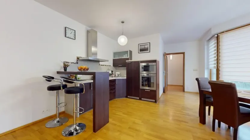 Prodej bytu 2+kk, Karlovy Vary, Libušina, 88 m2