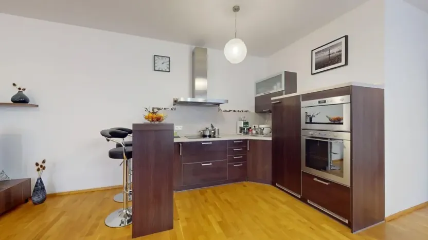 Prodej bytu 2+kk, Karlovy Vary, Libušina, 88 m2