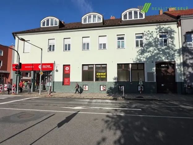 Pronájem obchodního prostoru, Hodonín, Štefánikova, 90 m2