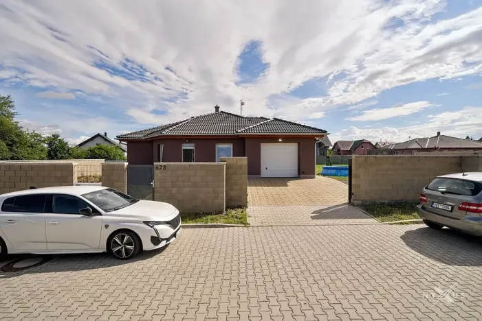 Pronájem rodinného domu, Postřižín, Lišková, 150 m2