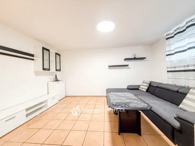 Prodej bytu 2+kk, Znojmo, Chelčického, 46 m2