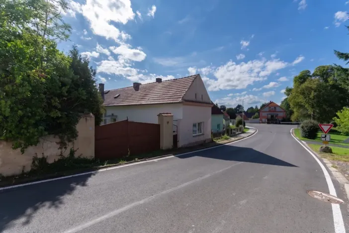 Prodej rodinného domu, Lužice, 120 m2