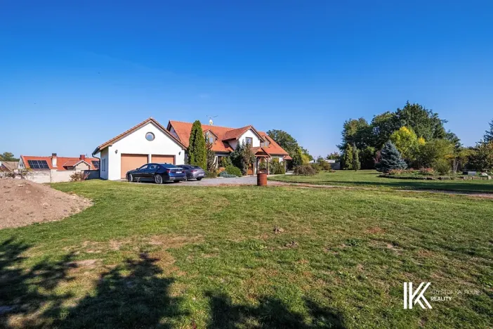 Prodej kanceláře, Hrochův Týnec, 356 m2
