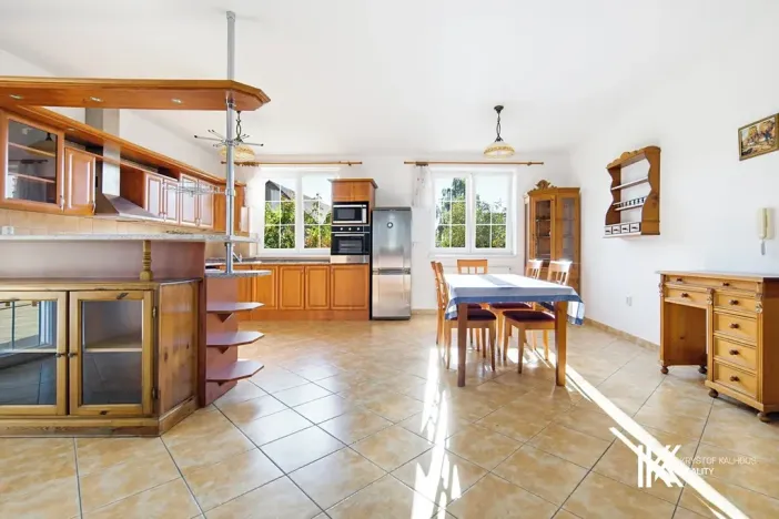 Prodej rodinného domu, Hrochův Týnec, 356 m2