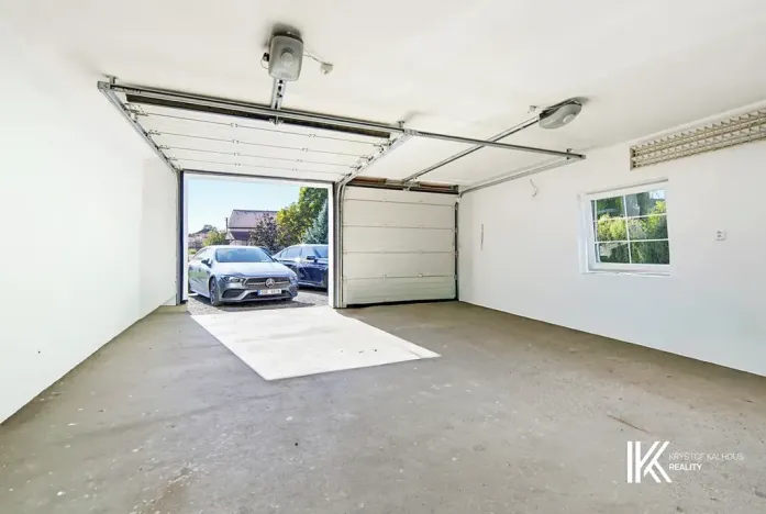 Prodej rodinného domu, Hrochův Týnec, 356 m2