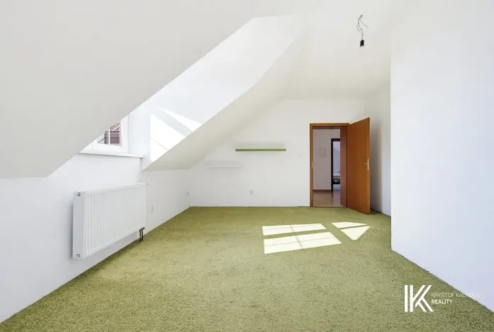 Prodej rodinného domu, Hrochův Týnec, 356 m2