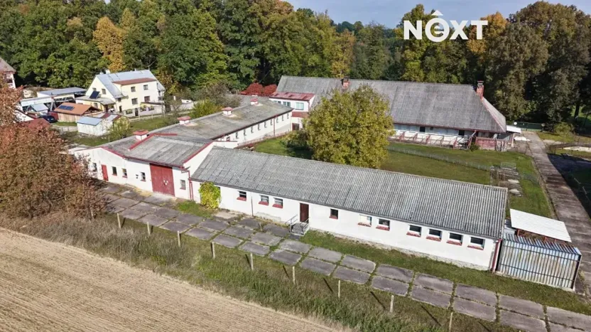 Prodej obchodního prostoru, Jindřichův Hradec, 9726 m2