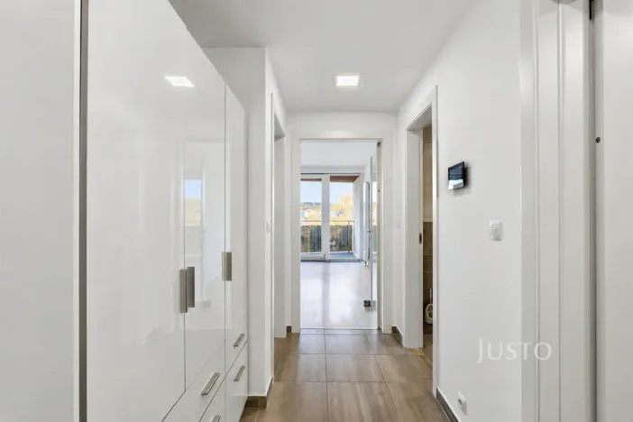 Pronájem bytu 2+kk, Praha - Krč, V jehličí, 53 m2