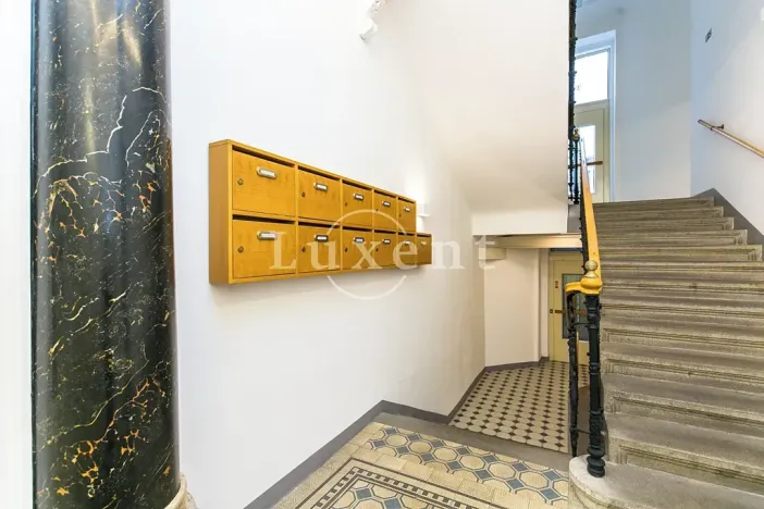 Pronájem bytu 2+kk, Praha - Nové Město, Soukenická, 66 m2
