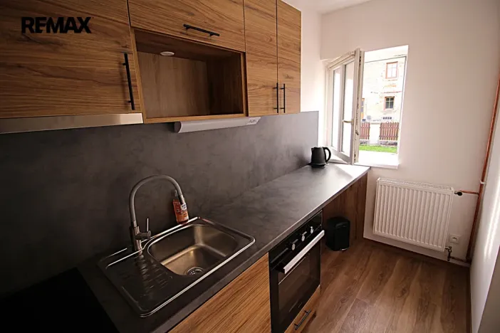 Pronájem bytu 1+kk, Hrádek nad Nisou - Donín, Donínská, 24 m2