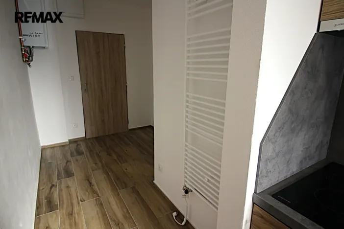 Pronájem bytu 1+kk, Hrádek nad Nisou - Donín, Donínská, 24 m2