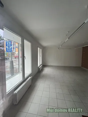 Pronájem obchodního prostoru, Praha - Vysočany, Freyova, 118 m2