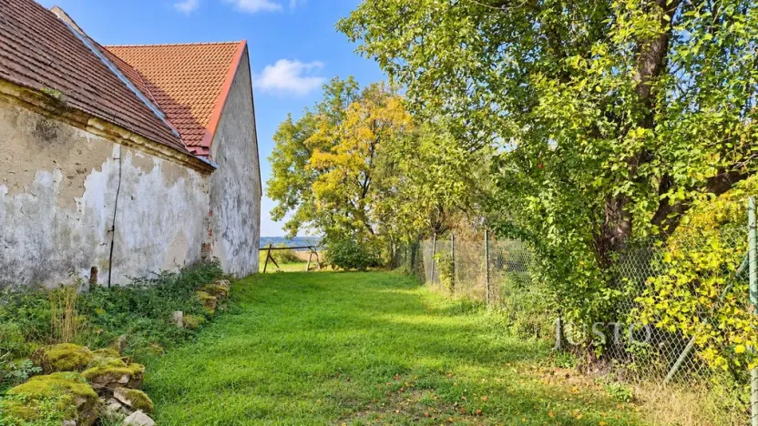 Prodej rodinného domu, Olešná, 215 m2