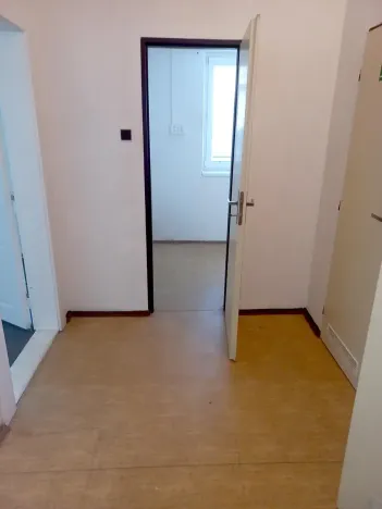 Prodej kanceláře, Pardubice, 865 m2