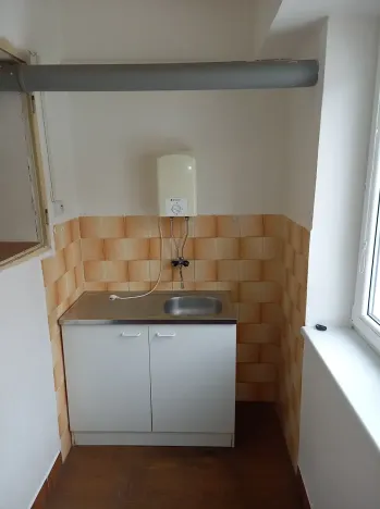 Prodej kanceláře, Pardubice, 865 m2