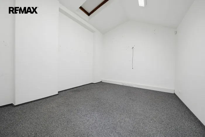 Prodej výrobních prostor, Chodov, Horní, 1901 m2