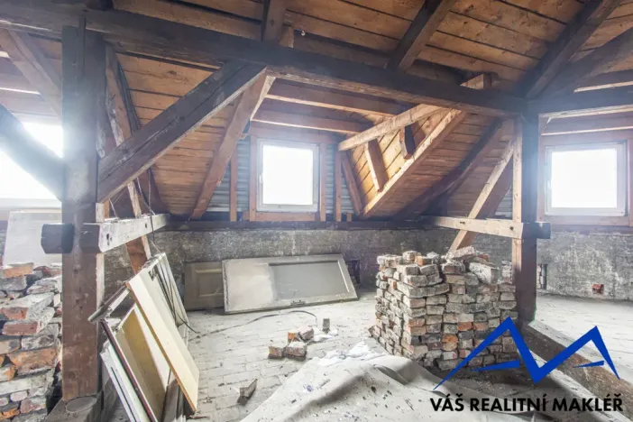Prodej atypického bytu, Český Těšín, Ostravská, 202 m2