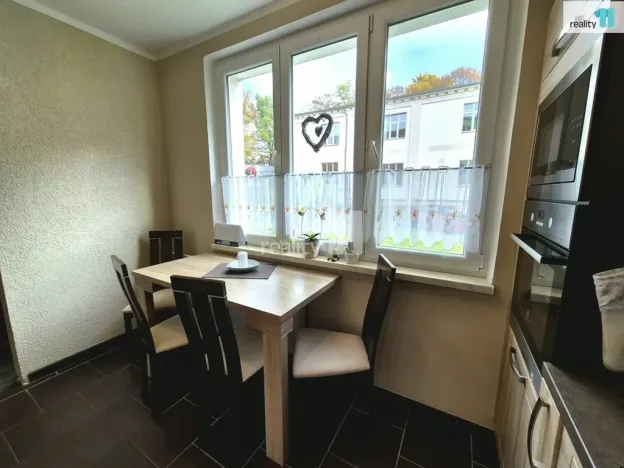 Prodej bytu 4+1, Aš, Dobrovského, 84 m2