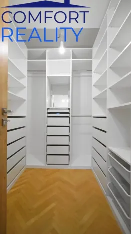 Prodej bytu 2+kk, Ostrava - Poruba, náměstí Družby, 58 m2