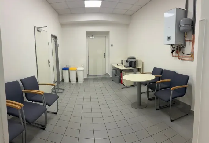 Prodej obchodního prostoru, Plzeň - Jižní Předměstí, Klatovská třída, 82 m2