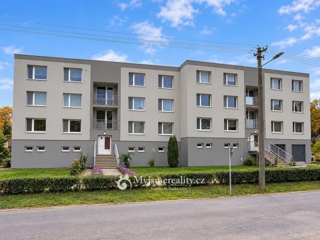 Prodej bytu 4+1, Břežany, 93 m2