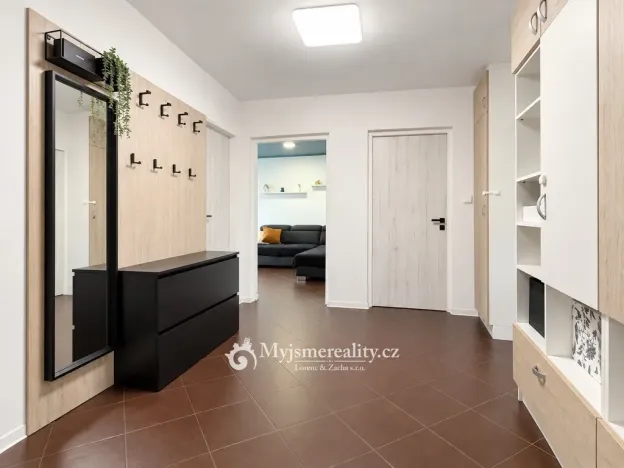 Prodej bytu 4+1, Břežany, 93 m2