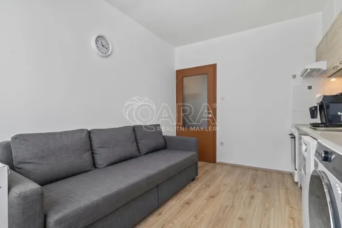 Prodej bytu 1+1, Červené Pečky, V Cihelně, 35 m2