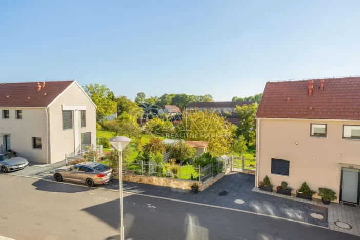 Prodej bytu 3+kk, Praha - Královice, Ke Tvrzi, 84 m2