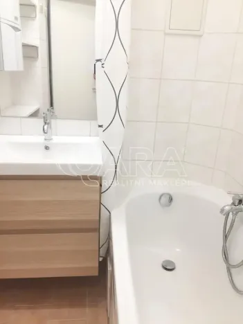 Pronájem bytu 2+1, Praha - Dejvice, Studentská, 65 m2