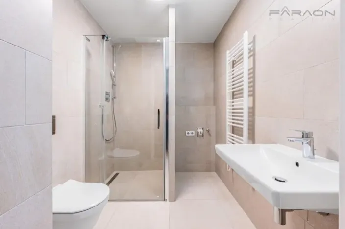 Pronájem bytu 2+kk, Praha - Košíře, Lerausova, 57 m2