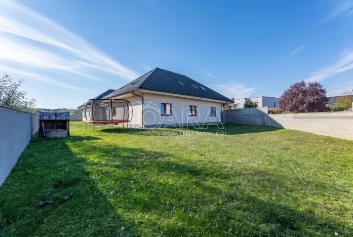 Prodej rodinného domu, Jesenice, Papoušková, 695 m2