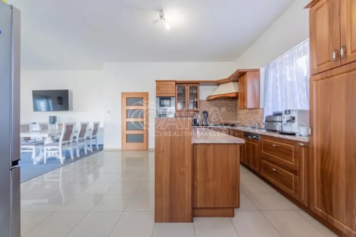 Prodej rodinného domu, Jesenice, Papoušková, 695 m2