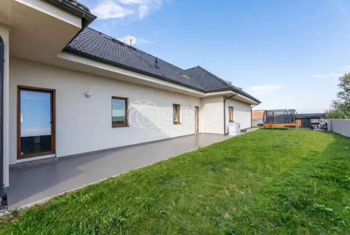 Prodej rodinného domu, Jesenice, Papoušková, 695 m2