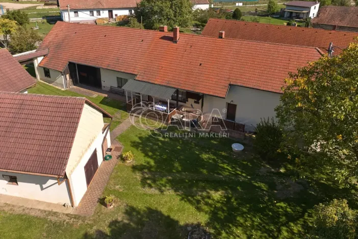 Prodej zemědělské usedlosti, Postupice - Čelivo, 451 m2