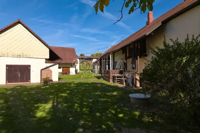 Prodej zemědělské usedlosti, Postupice - Čelivo, 451 m2