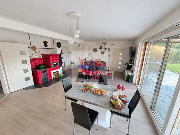 Prodej rodinného domu, Sazomín, 225 m2