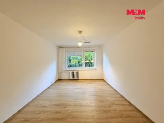 Pronájem bytu 1+1, Ostrava - Poruba, Slavíkova, 38 m2