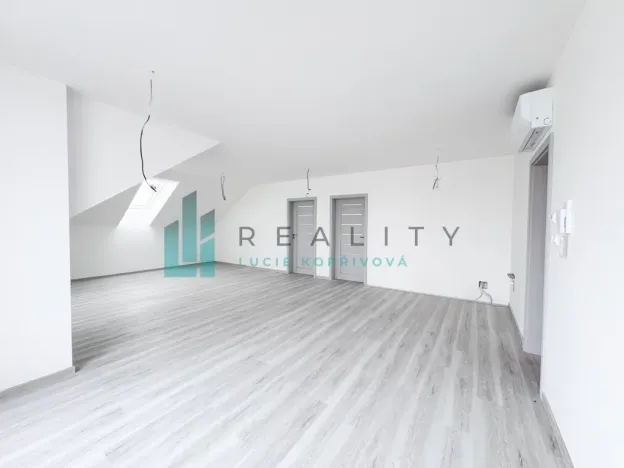 Prodej bytu 3+kk, Strážnice, Grůska, 92 m2