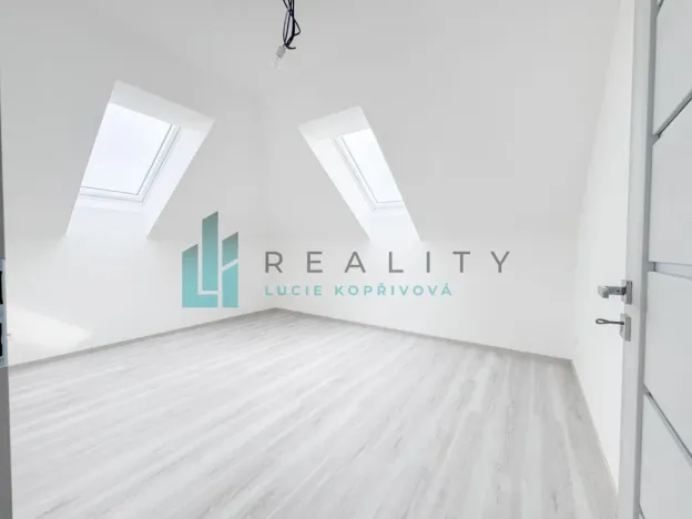 Prodej bytu 3+kk, Strážnice, Grůska, 92 m2