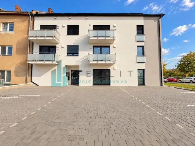 Prodej bytu 3+kk, Strážnice, Grůska, 92 m2