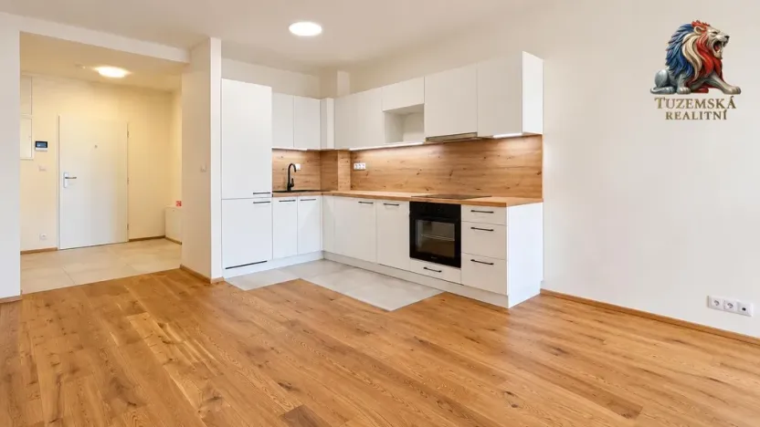 Prodej bytu 1+kk, Bystřice nad Pernštejnem, Masarykovo náměstí, 37 m2